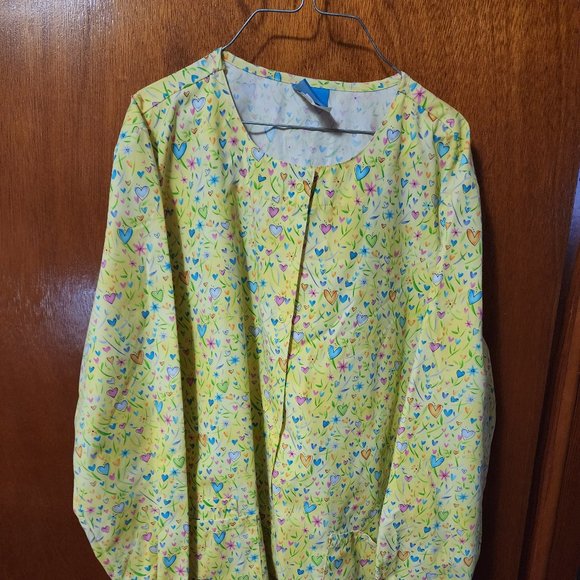 Women's Medium Scrub H.Q. Yellow Heart Print Long Sleeve Scrub Top - Picture 3 of 13
